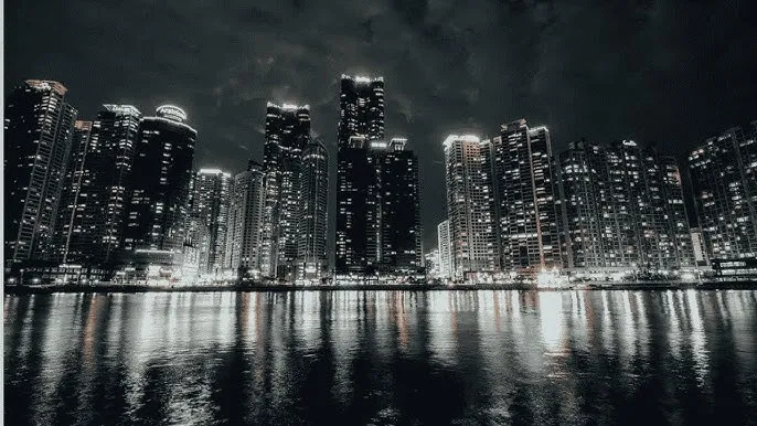 合法萝莉 - 城市之光：霓虹背后的人间烟火
